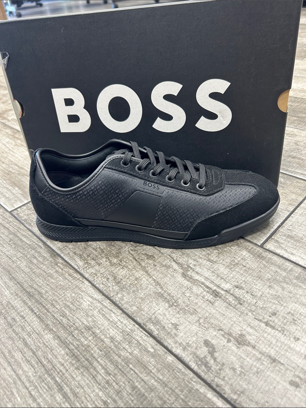 100% Authentic BOSS Men's Black Low-Top Casual Sneaker Shoe New with Box